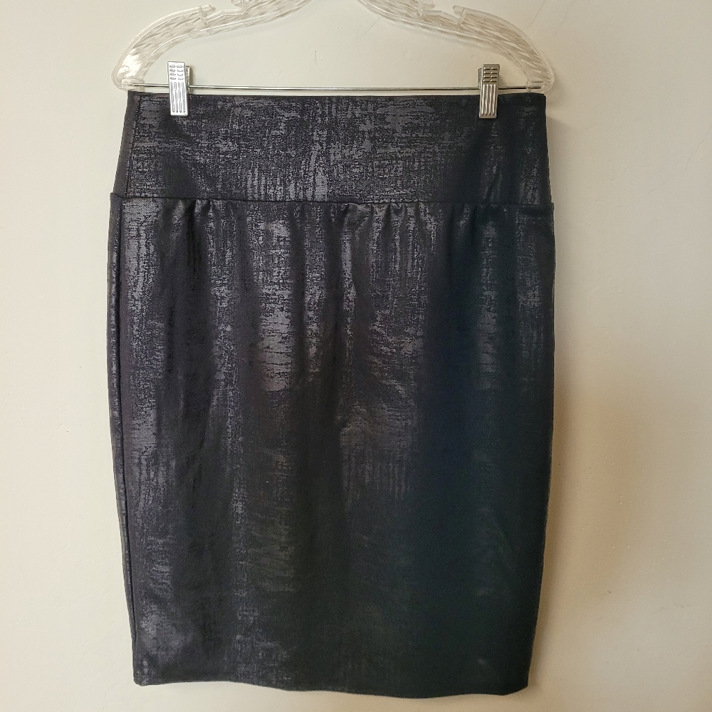 APT.9 knee length skirt, black with metalic pattern, size large